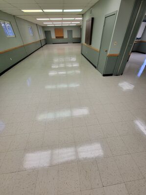 Commercial Cleaning Services in Painesville, OH (2)