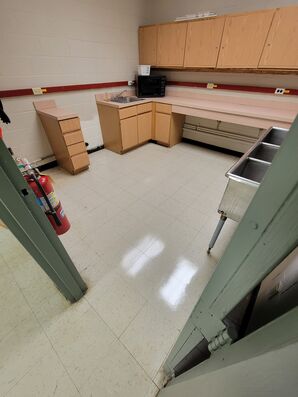 Before And After Janitorial Cleaning Services in Painesville, OH (2)